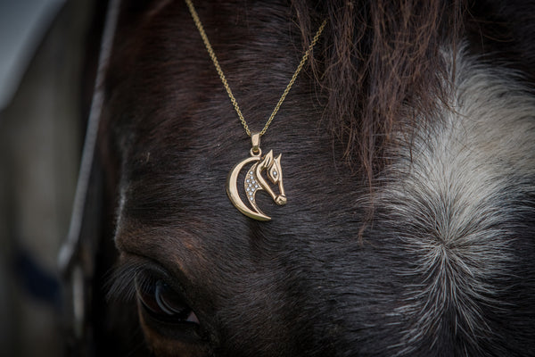 Horse Head Pendant - 9ct Gold - Diamonds